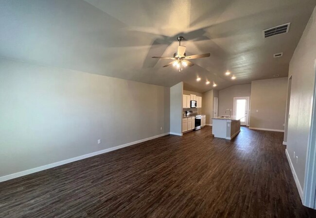 Building Photo - 3BR/2BA in Harvest, Frenship ISD District Available