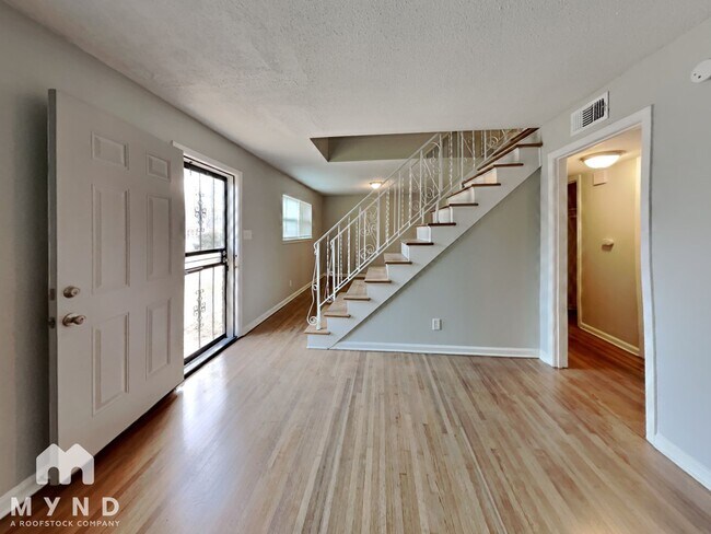 Building Photo - 4653 Berta Rd