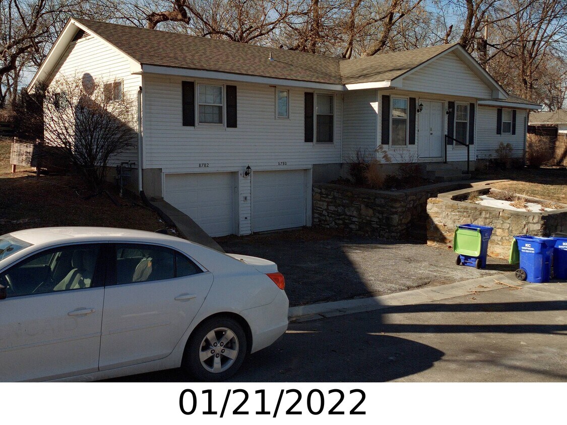 Building Photo - 8780 W 79th Cir