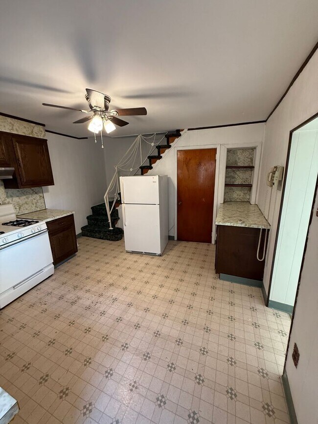 Foto del edificio - Cute two bedroom in Frankford section of P...