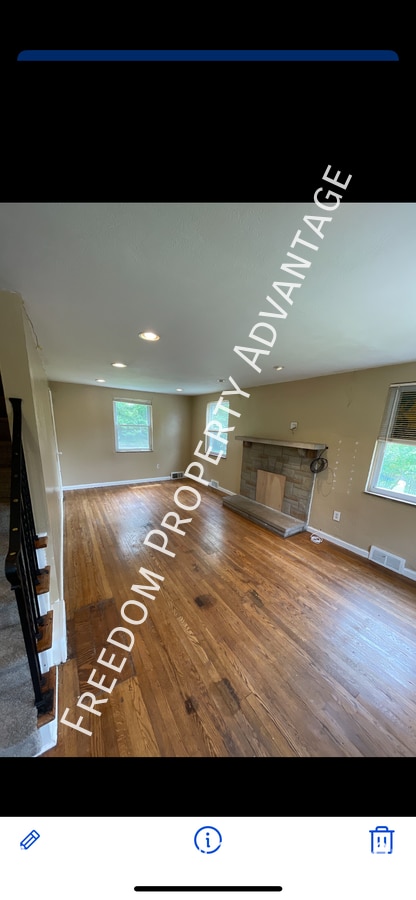 Building Photo - 11843 Joan Dr