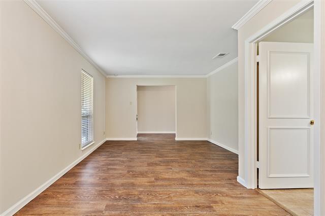 Building Photo - 421 Shady Brook Dr