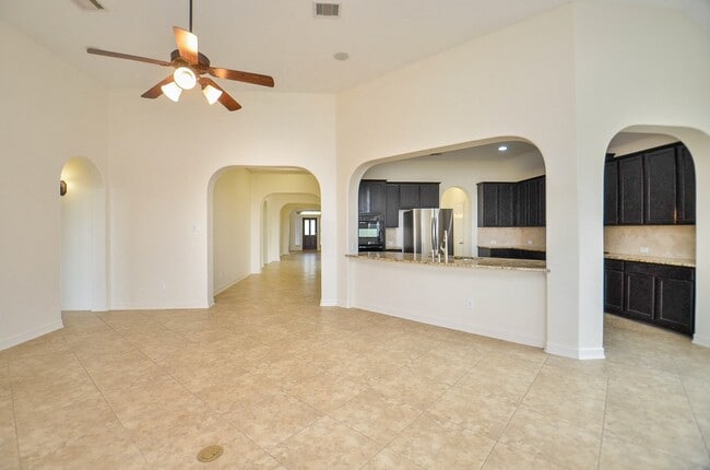 Building Photo - 6510 Arroyo Springs Ln