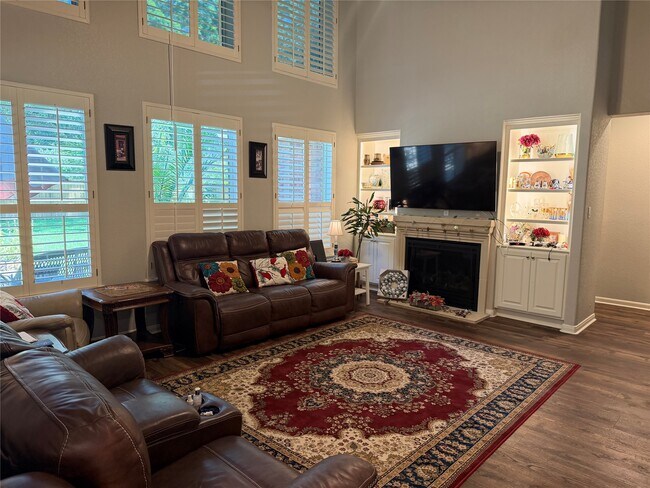 Building Photo - 16022 Diamond Rock Dr