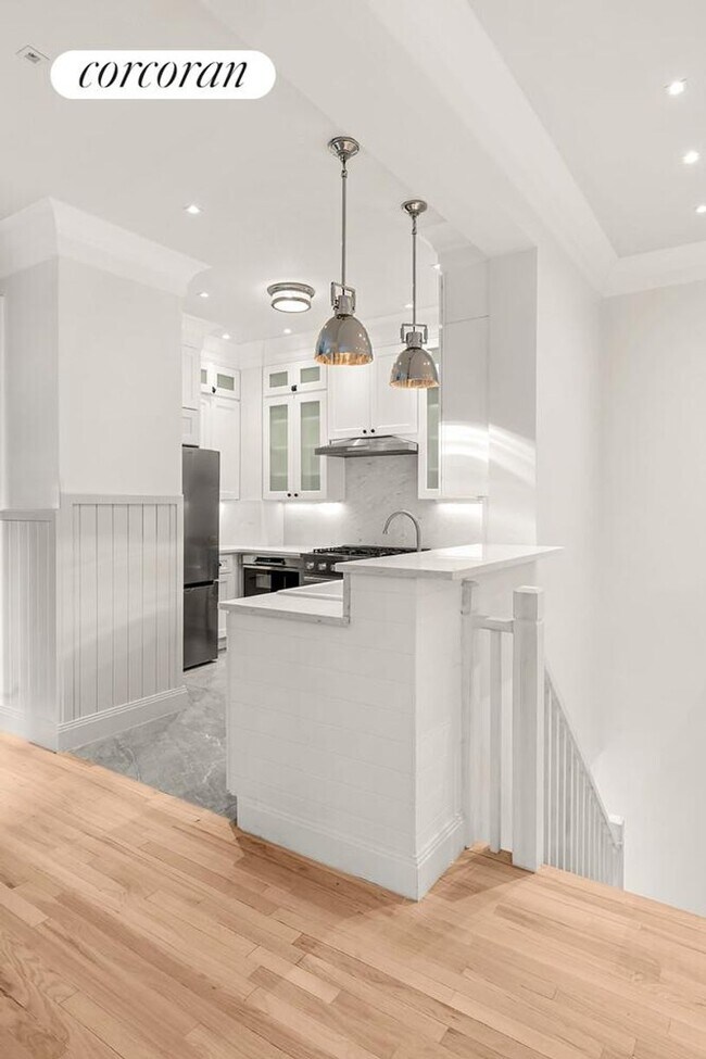 Foto del edificio - 6 E 65th St