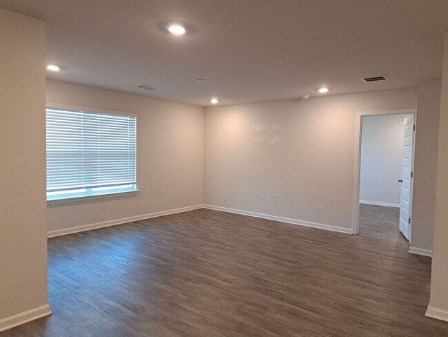 Foto del edificio - 207 Ryder Ln
