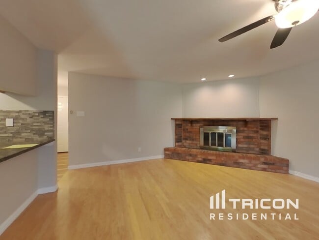Foto del edificio - 7232 Harwick Ln