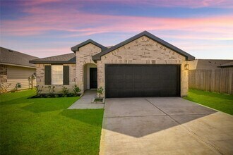 Building Photo - 4243 Bromham Farms Dr