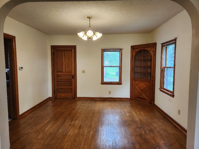 Building Photo - 3350 71st St