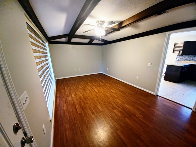 Foto del edificio - 206 Brittney Ln