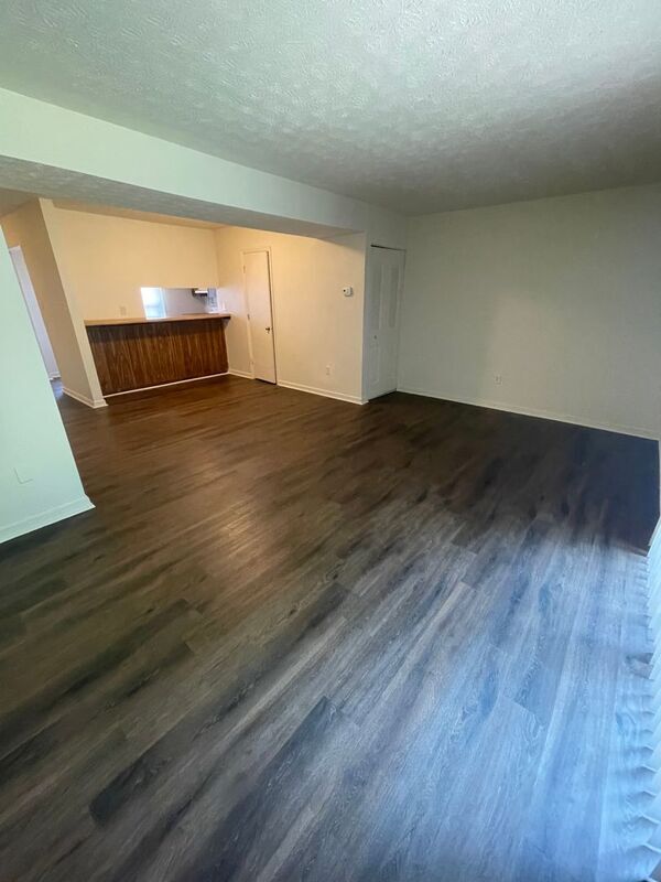 Building Photo - 436 Hickorywood Cir