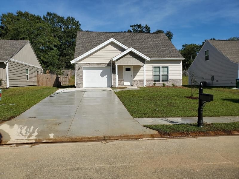 Primary Photo - 13092 Turtle Creek Pkwy