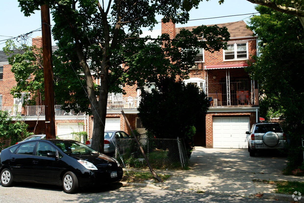 Foto del edificio - 14709-14711 38th Ave