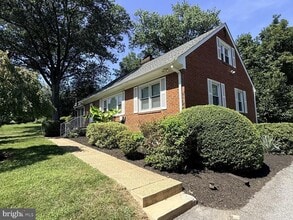 Building Photo - 11308 Cedar Ln