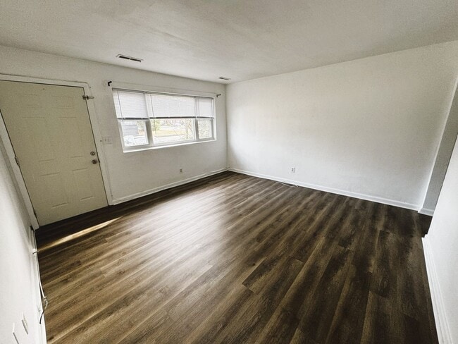 Building Photo - AFFORDABLE 2 BEDROOM VIRGINIA BEACH DUPLEX UNIT! GREAT SCHOOLS.