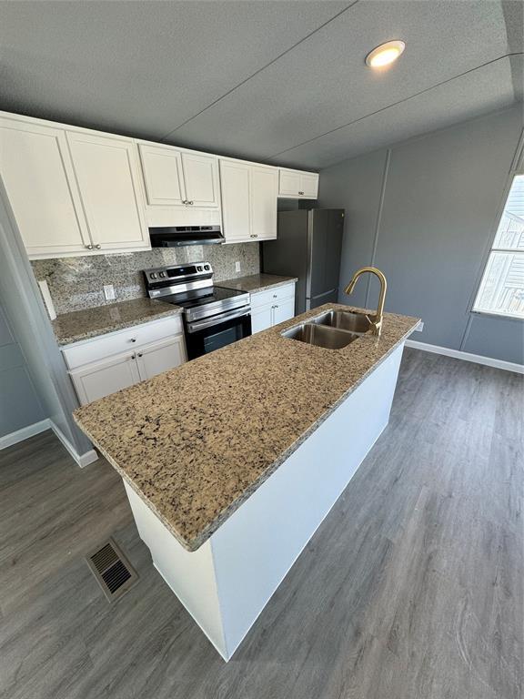 Building Photo - 9017 Taub Rd