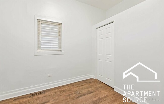 Foto del edificio - 2522 W Cortland St