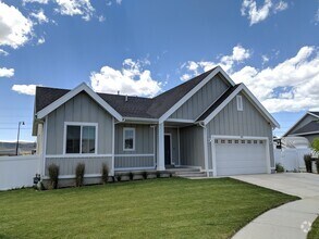 Building Photo - 53 E Paradise Ct
