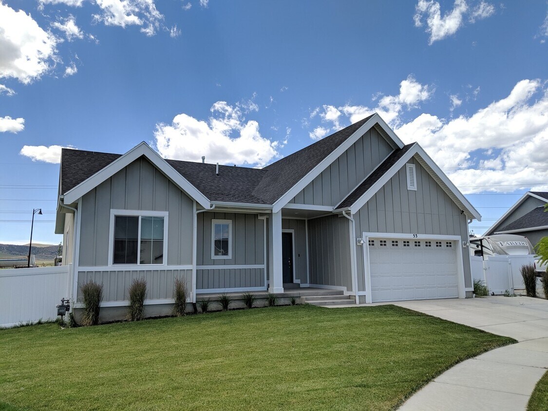 Primary Photo - **Charming Rental Home in Highly Desirable...