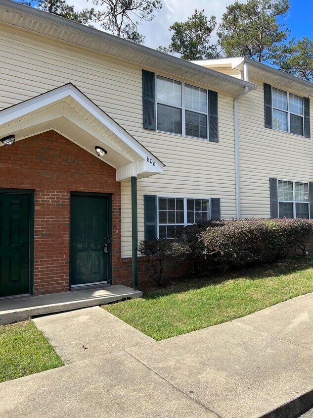2403 Hartsfield Rd Unit 606, Tallahassee, FL 32303 Condo for Rent in