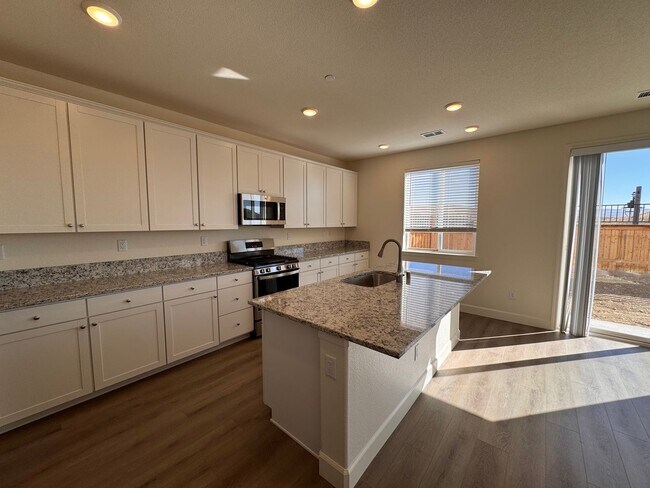 Foto del edificio - Brand-New 2026 Construction | 3-Bedroom | 2.5-Bath | 3-Car Tandem Garage-Lesley Reilly Property