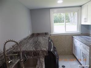 Foto del edificio - 3350 Adams Rd