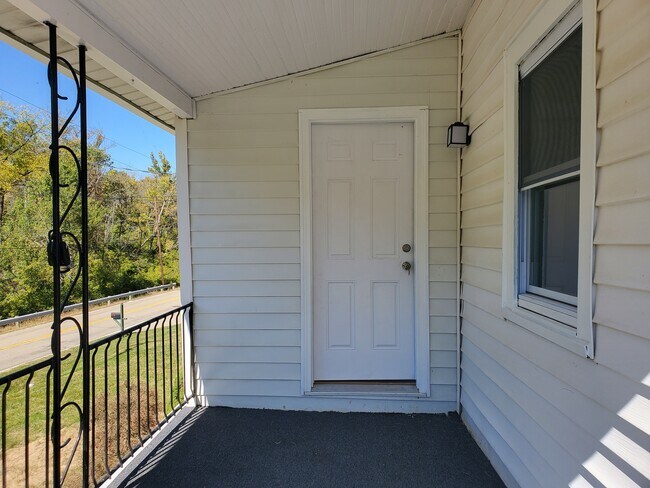 Foto del edificio - 6605 Sheed Rd