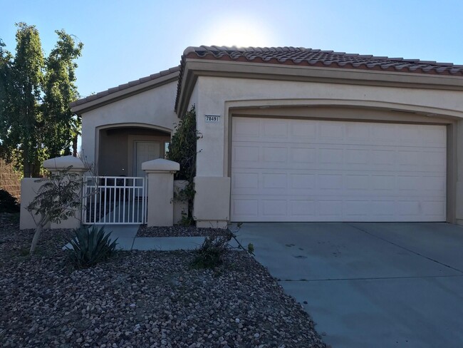 Foto del edificio - 78491 Glastonbury Way