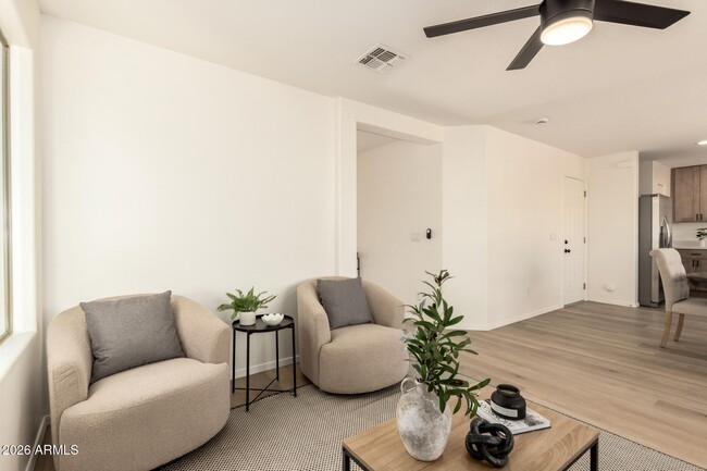 Foto del edificio - 4638 W Lemon Ave