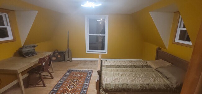 Bedroom 2 - 12175 Rattalee Lake Rd