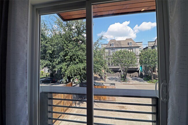 Foto del edificio - 2310 McDuffie St