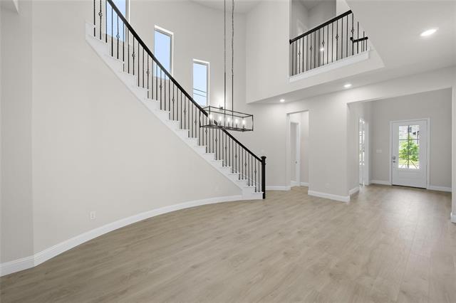 Building Photo - 6978 Westlake Dr