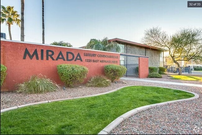 Building Photo - 1225 E Medlock Dr