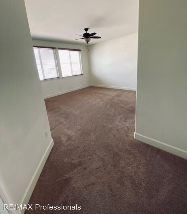 Building Photo - 4 br, 2.5 bath House - 10627 WASHINGTON PARK