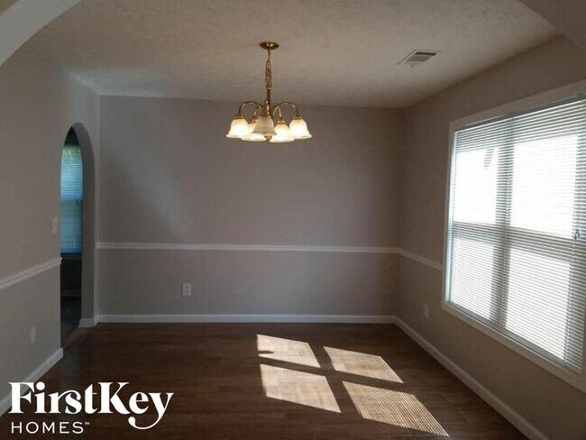 Building Photo - 1540 Summer Lake Terrace SW