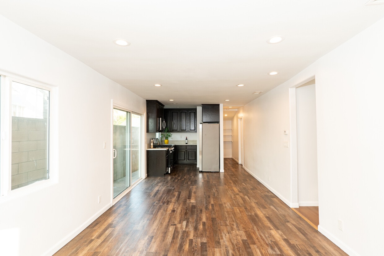 Kitchen - 940 S Bernal Ave