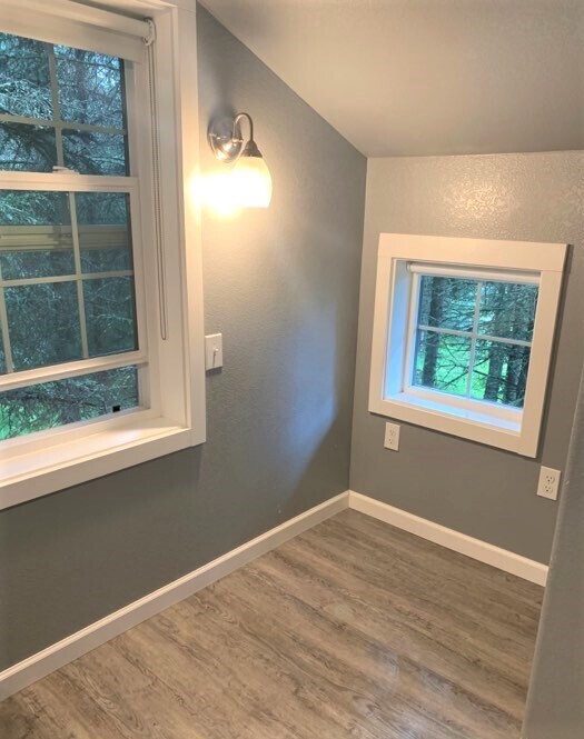 Upstairs nook - 41590 Redoubt Cir