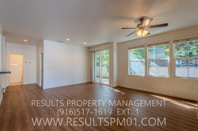 Foto del edificio - Spacious and Beautiful Folsom 4 Bedroom To...