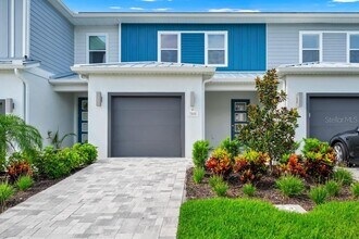 Building Photo - 7846 Spectrum Dr