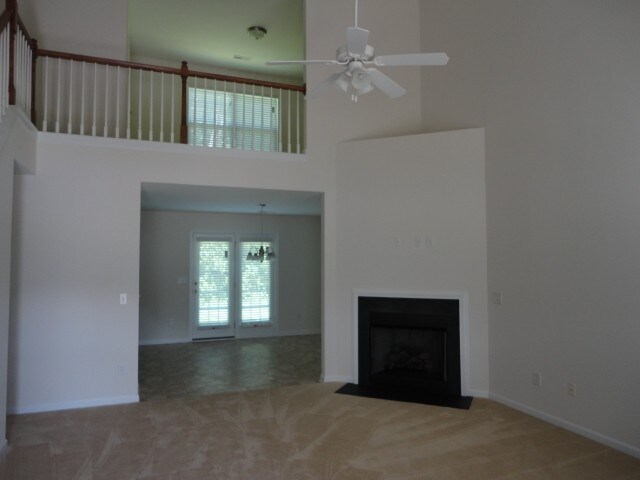 Building Photo - 5000 Peppercorn Lane