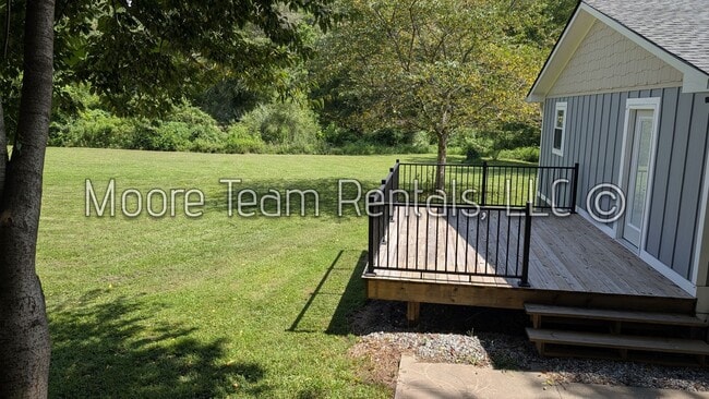 Building Photo - Beautiful Private Ranch House - Stream, Ya...