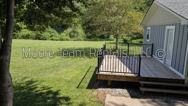 Foto del edificio - Beautiful Private Ranch House - Stream, Ya...