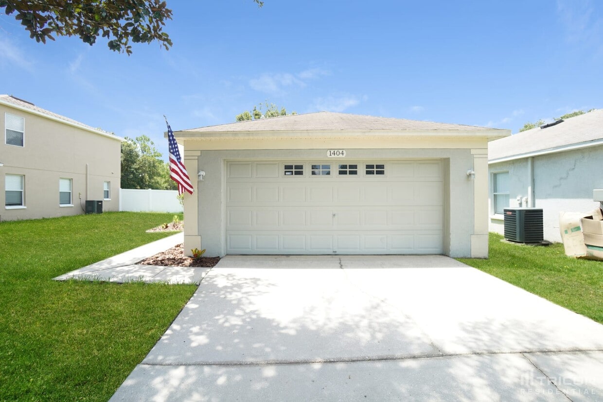 Primary Photo - 1404 Marsh Wood Dr
