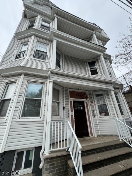 Building Photo - 643 S 17th St