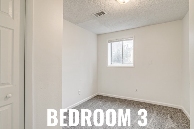 Photo - 1320 Youngfield St House