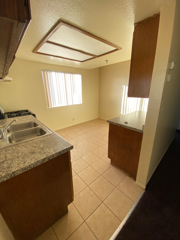 Photo - 4165 W Broadway (Hawthorne, CA)