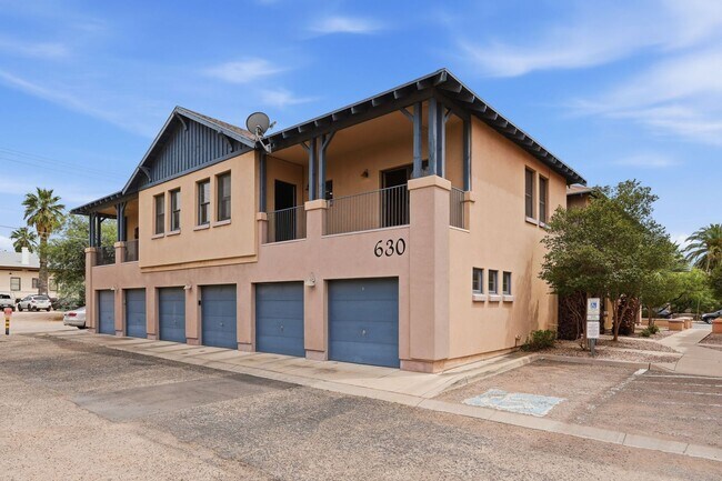 Building Photo - 630 Harvill Dr