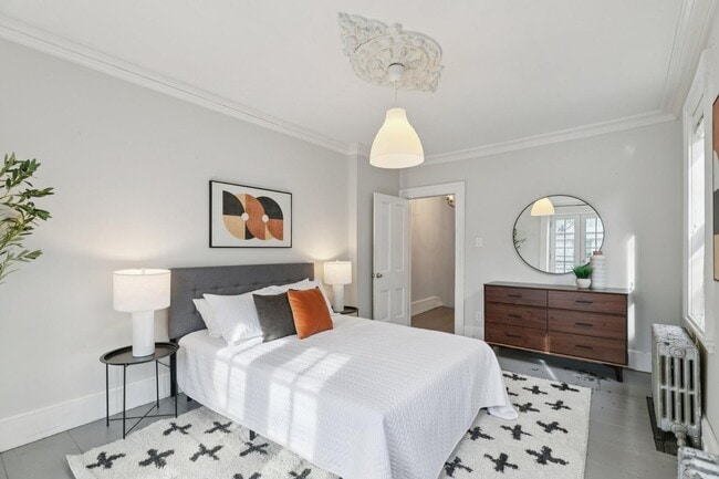 Photo - 1228 Catharine St Townhome