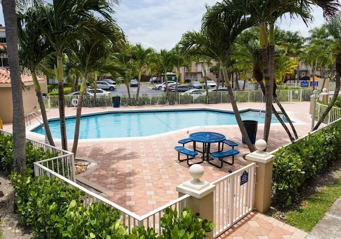 Foto del edificio - 8675 NW 5th Terrace