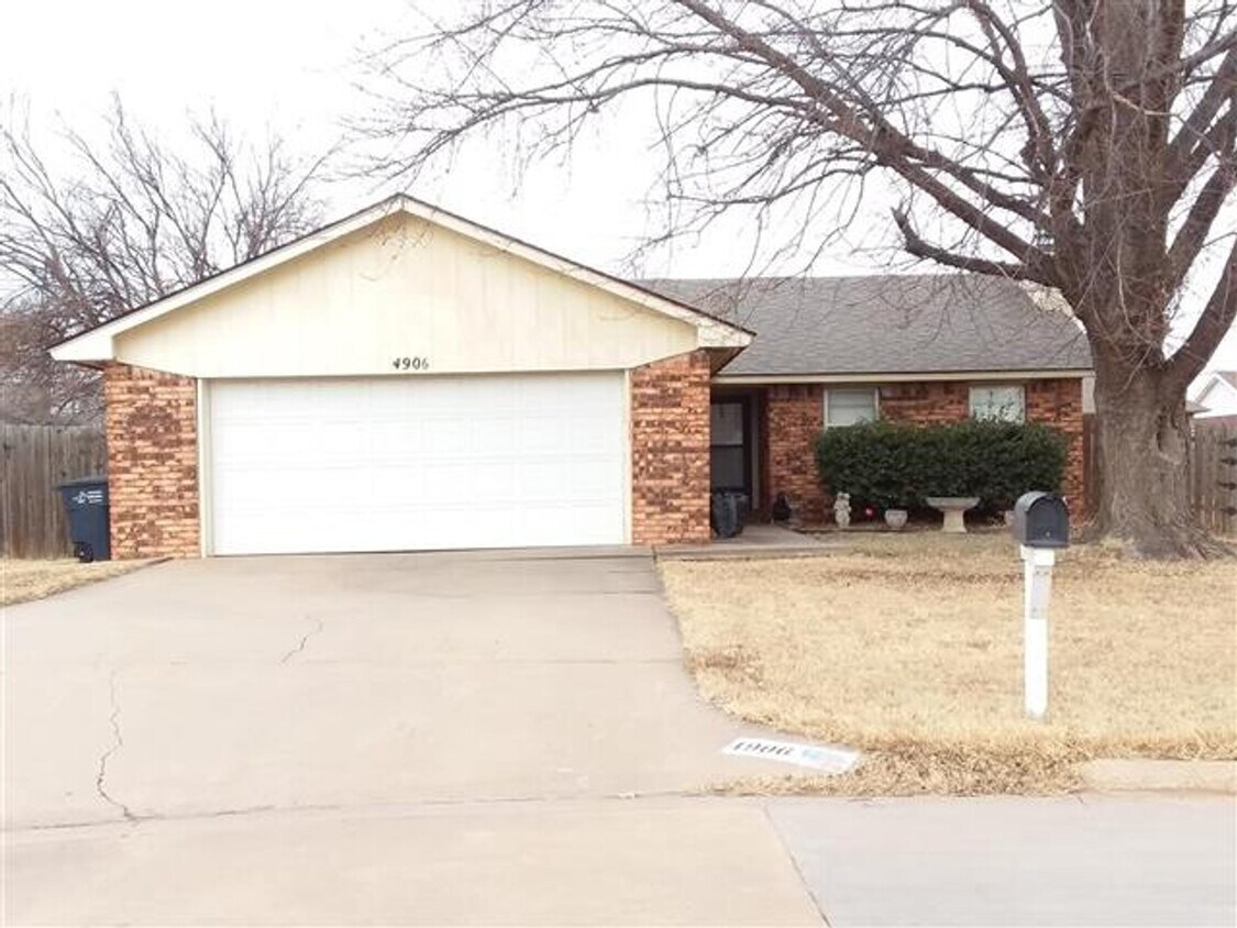 Foto principal - 4906 Yorkshire Dr